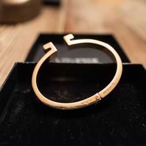 Vita fede omega cuff